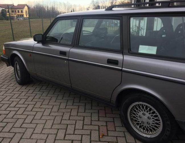 Foto Volvo 252